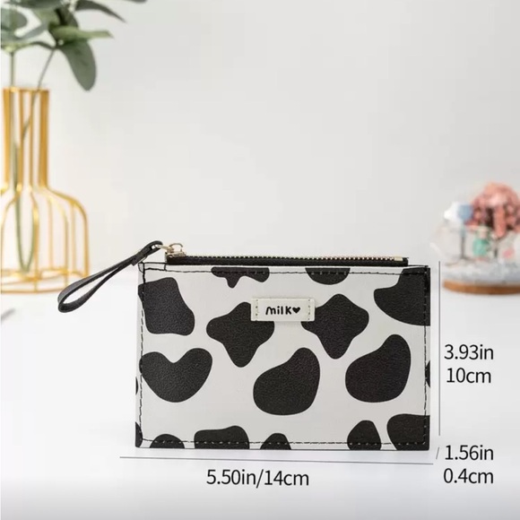 ⚠️Clearance Black and White Cow Print Wallet - Picture 3 of 4